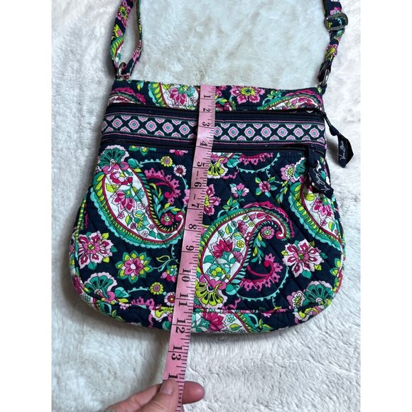 Vera Bradley petal paisley pattern crossbody purse - Picture 4 of 9